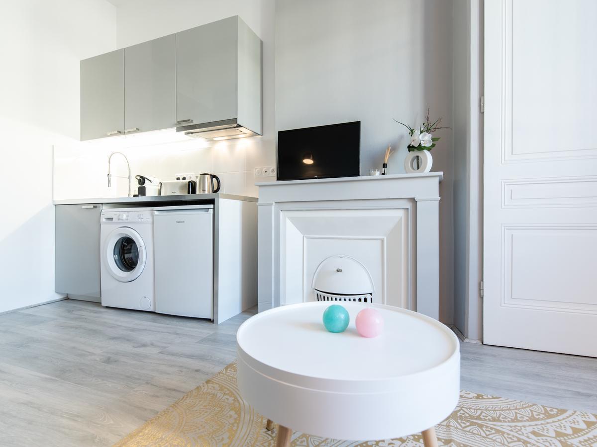 Mace Studio Apartment Лион Екстериор снимка