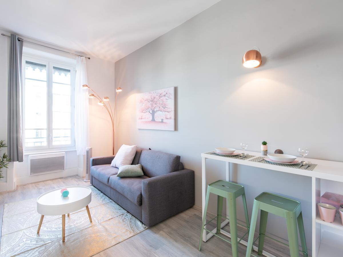 Mace Studio Apartment Лион Екстериор снимка